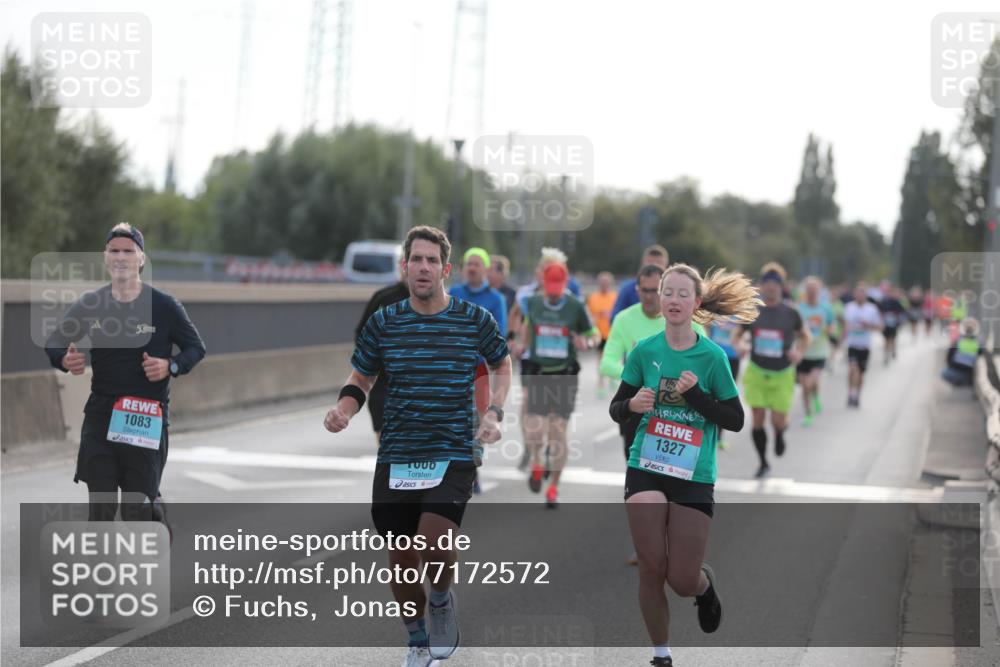 03.10.2024 - Köhlbrandbrückenlauf Fuchs,  Jonas http://msf.ph/oto/7172572 03.10.2024 09:12:29 Position 3 50, 1083, 1327 meine-sportfotos.de