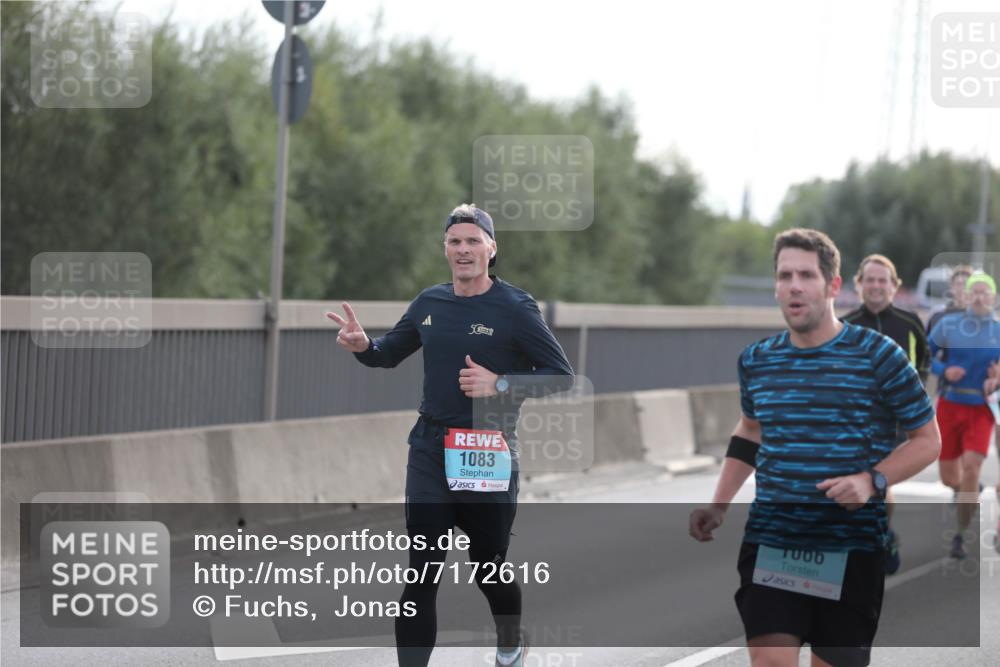 03.10.2024 - Köhlbrandbrückenlauf Fuchs,  Jonas http://msf.ph/oto/7172616 03.10.2024 09:12:30 Position 3 1083, 000 meine-sportfotos.de
