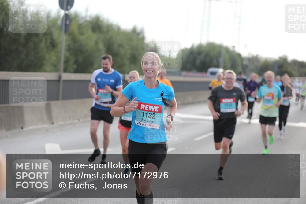 03.10.2024 - Köhlbrandbrückenlauf Fuchs,  Jonas http://msf.ph/oto/7172976 03.10.2024 09:12:37 Position 3 1343, 1132 meine-sportfotos.de