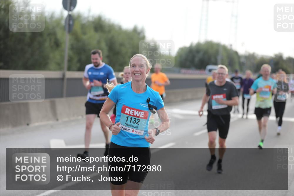 03.10.2024 - Köhlbrandbrückenlauf Fuchs,  Jonas http://msf.ph/oto/7172980 03.10.2024 09:12:37 Position 3 1132 meine-sportfotos.de