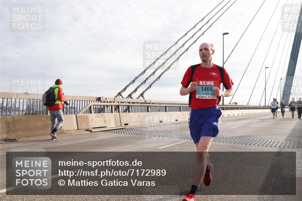 03.10.2024 - Köhlbrandbrückenlauf Matties Gatica Varas http://msf.ph/oto/7172989 03.10.2024 09:22:02 Position 2 1469 meine-sportfotos.de