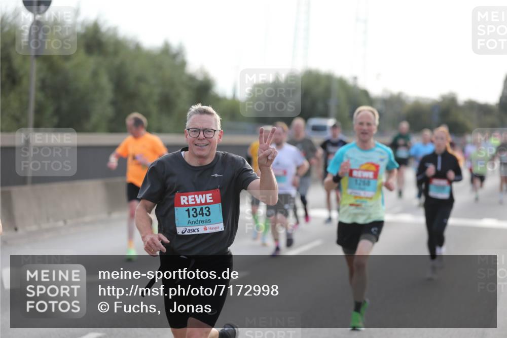 03.10.2024 - Köhlbrandbrückenlauf Fuchs,  Jonas http://msf.ph/oto/7172998 03.10.2024 09:12:39 Position 3 1343, 107, 1254 meine-sportfotos.de