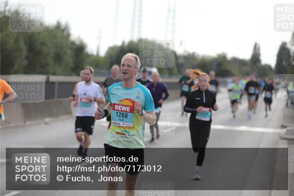 03.10.2024 - Köhlbrandbrückenlauf Fuchs,  Jonas http://msf.ph/oto/7173012 03.10.2024 09:12:39 Position 3 1268, 16, 10, 2016, 15, 30 meine-sportfotos.de
