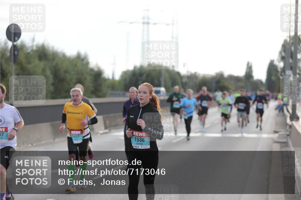03.10.2024 - Köhlbrandbrückenlauf Fuchs,  Jonas http://msf.ph/oto/7173046 03.10.2024 09:12:41 Position 3 17, 1417, 1538 meine-sportfotos.de