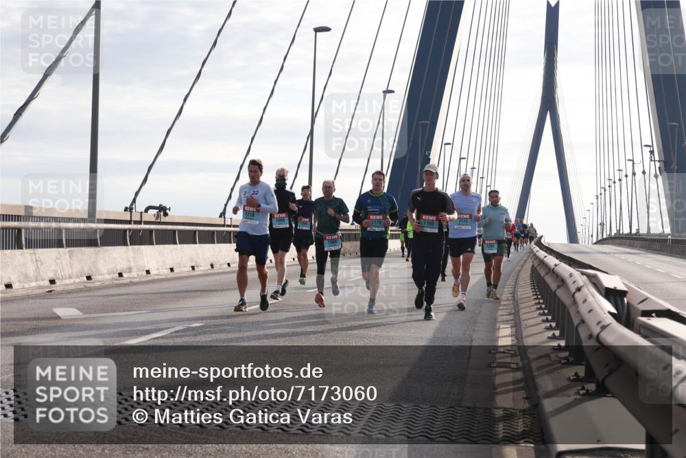03.10.2024 - Köhlbrandbrückenlauf Matties Gatica Varas http://msf.ph/oto/7173060 03.10.2024 09:22:04 Position 2 2022, 1218, 1068, 1089, 1176, 1170, 1160, 1204 meine-sportfotos.de