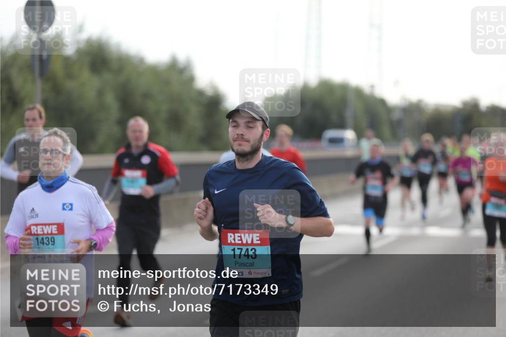 03.10.2024 - Köhlbrandbrückenlauf Fuchs,  Jonas http://msf.ph/oto/7173349 03.10.2024 09:12:50 Position 3 1439, 1743 meine-sportfotos.de