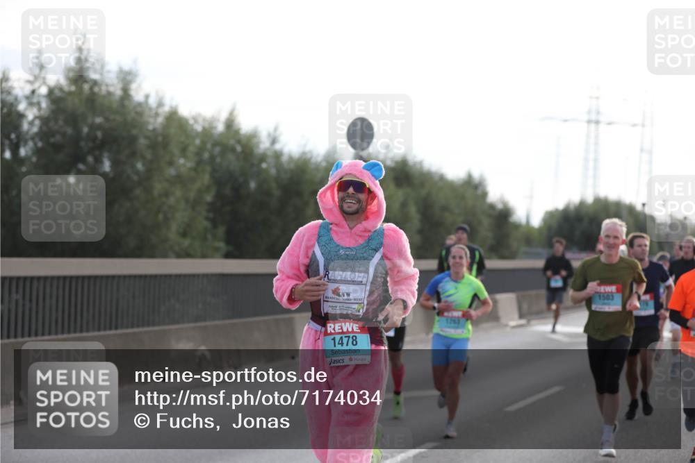 03.10.2024 - Köhlbrandbrückenlauf Fuchs,  Jonas http://msf.ph/oto/7174034 03.10.2024 09:13:12 Position 3 1478, 1763, 1503 meine-sportfotos.de