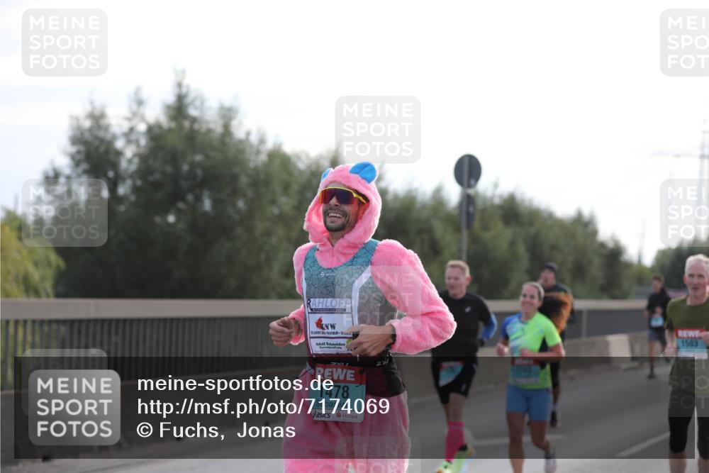 03.10.2024 - Köhlbrandbrückenlauf Fuchs,  Jonas http://msf.ph/oto/7174069 03.10.2024 09:13:12 Position 3 1478, 1503 meine-sportfotos.de