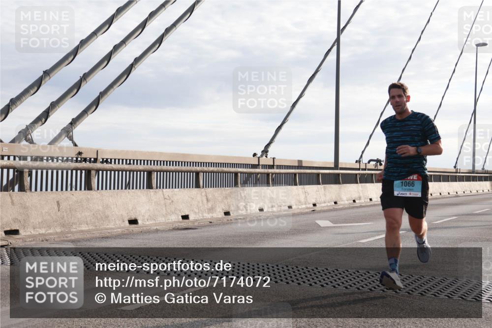 03.10.2024 - Köhlbrandbrückenlauf Matties Gatica Varas http://msf.ph/oto/7174072 03.10.2024 09:22:26 Position 2 1066 meine-sportfotos.de