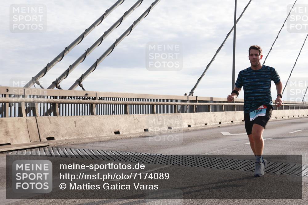 03.10.2024 - Köhlbrandbrückenlauf Matties Gatica Varas http://msf.ph/oto/7174089 03.10.2024 09:22:26 Position 2 1066 meine-sportfotos.de