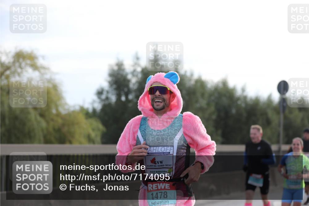 03.10.2024 - Köhlbrandbrückenlauf Fuchs,  Jonas http://msf.ph/oto/7174095 03.10.2024 09:13:12 Position 3 1478 meine-sportfotos.de