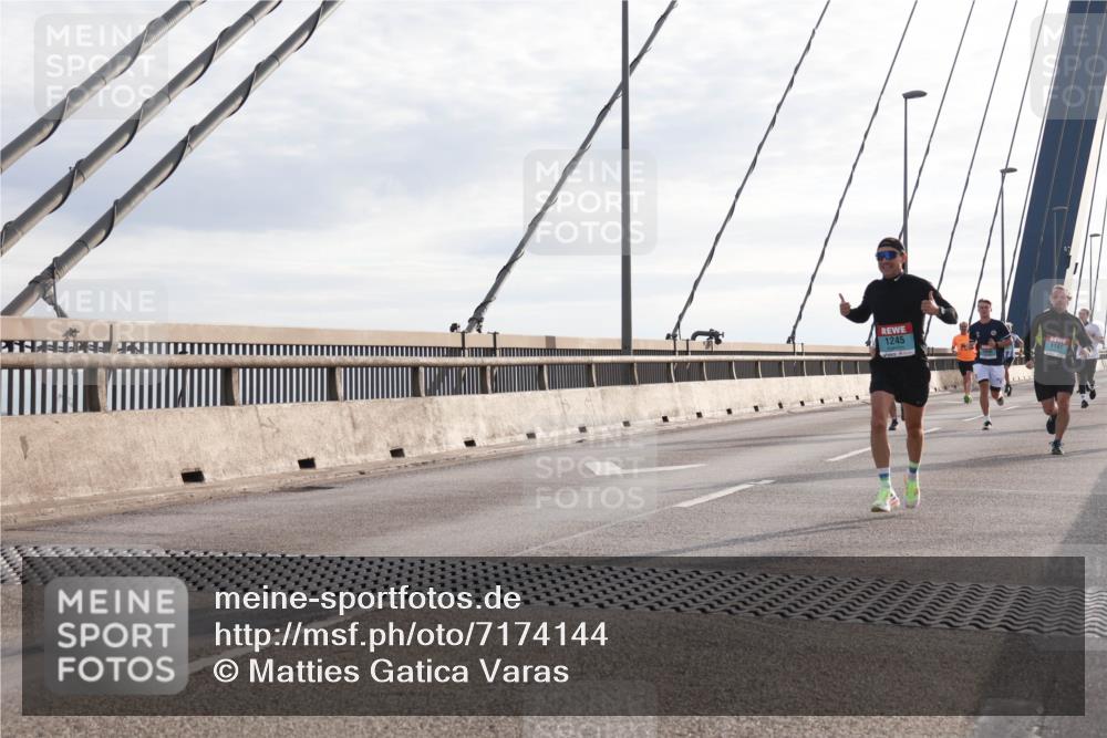 03.10.2024 - Köhlbrandbrückenlauf Matties Gatica Varas http://msf.ph/oto/7174144 03.10.2024 09:22:28 Position 2 1245, 1197 meine-sportfotos.de