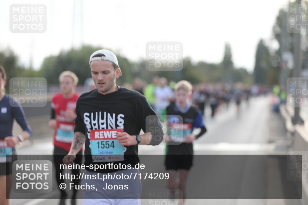 03.10.2024 - Köhlbrandbrückenlauf Fuchs,  Jonas http://msf.ph/oto/7174209 03.10.2024 09:13:17 Position 3 1554 meine-sportfotos.de