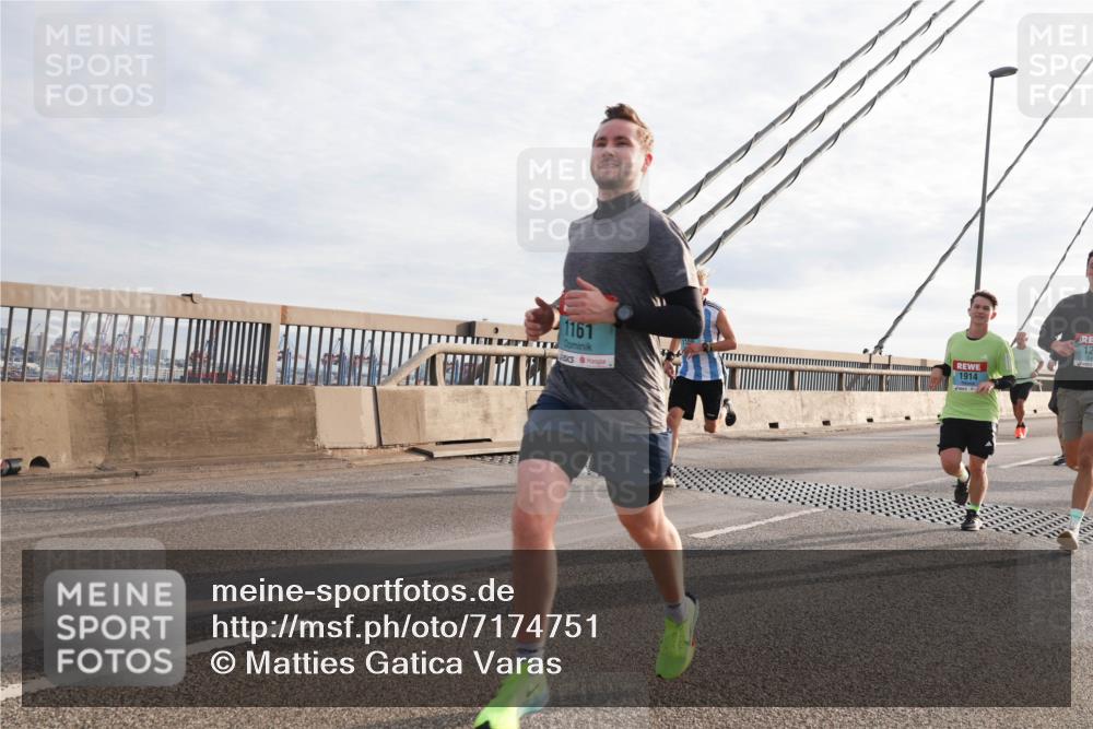03.10.2024 - Köhlbrandbrückenlauf Matties Gatica Varas http://msf.ph/oto/7174751 03.10.2024 09:22:39 Position 2 1161, 12, 1914 meine-sportfotos.de