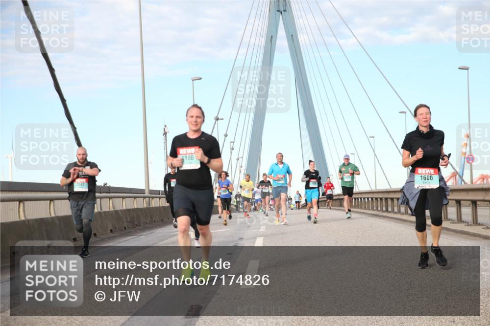 03.10.2024 - Köhlbrandbrückenlauf Jannik Wohlers http://msf.ph/oto/7174826 03.10.2024 09:42:48 Position 2 3543, 1180, 1600 meine-sportfotos.de