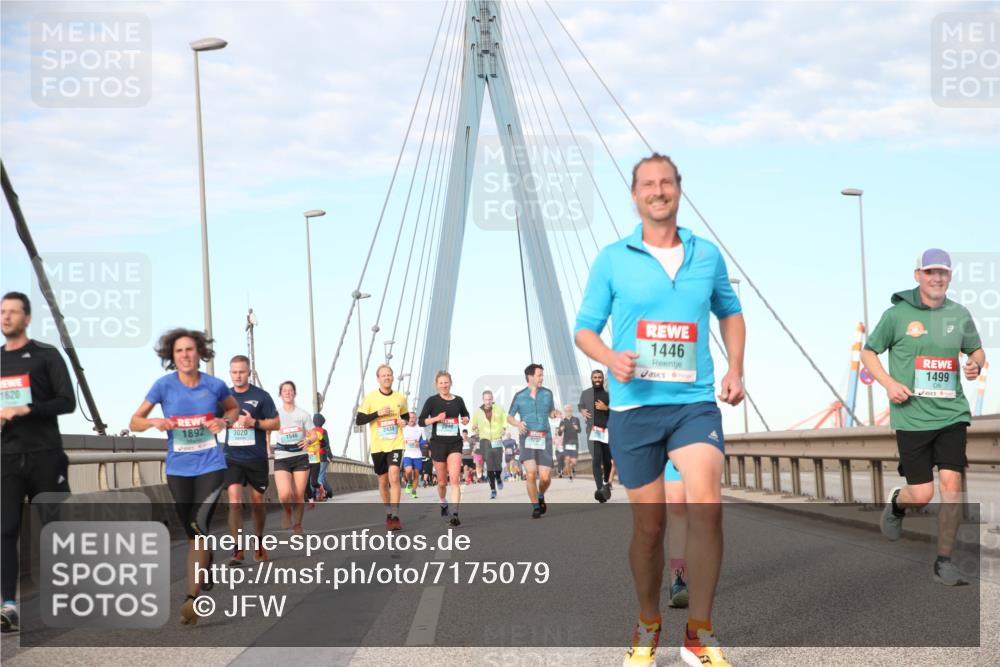 03.10.2024 - Köhlbrandbrückenlauf Jannik Wohlers http://msf.ph/oto/7175079 03.10.2024 09:42:53 Position 2 1620, 1892, 3020, 1546, 1232, 1446, 1499 meine-sportfotos.de