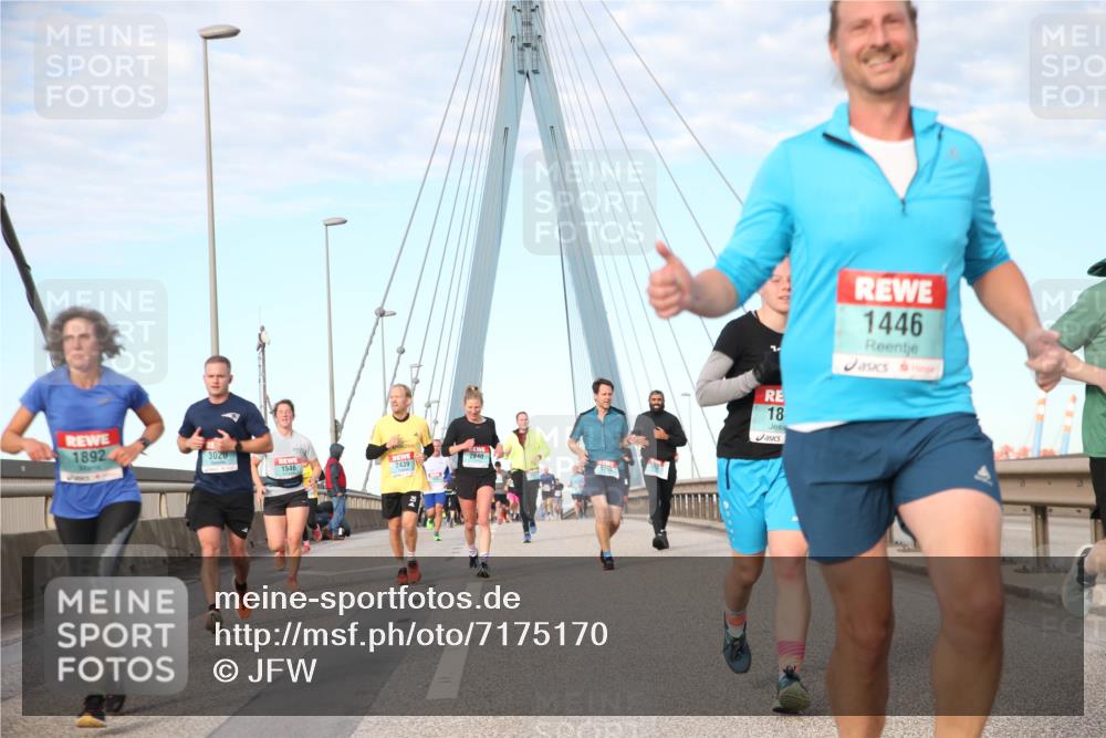 03.10.2024 - Köhlbrandbrückenlauf Jannik Wohlers http://msf.ph/oto/7175170 03.10.2024 09:42:53 Position 2 1892, 3020, 1546, 2840, 2439, 1232, 1446, 18 meine-sportfotos.de