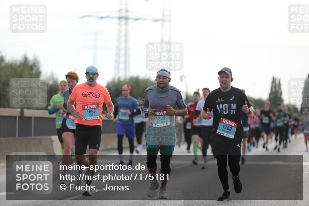 03.10.2024 - Köhlbrandbrückenlauf Fuchs,  Jonas http://msf.ph/oto/7175181 03.10.2024 09:13:49 Position 3 149, 1667, 1321, 1262 meine-sportfotos.de