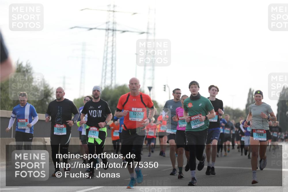 03.10.2024 - Köhlbrandbrückenlauf Fuchs,  Jonas http://msf.ph/oto/7175350 03.10.2024 09:13:56 Position 3 1385, 1224, 1062, 1101, 1598, 191, 2293 meine-sportfotos.de