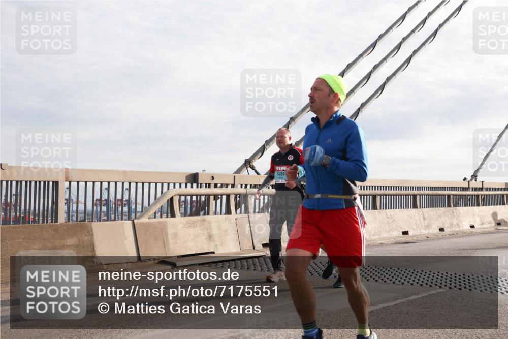 03.10.2024 - Köhlbrandbrückenlauf Matties Gatica Varas http://msf.ph/oto/7175551 03.10.2024 09:22:56 Position 2 1461 meine-sportfotos.de