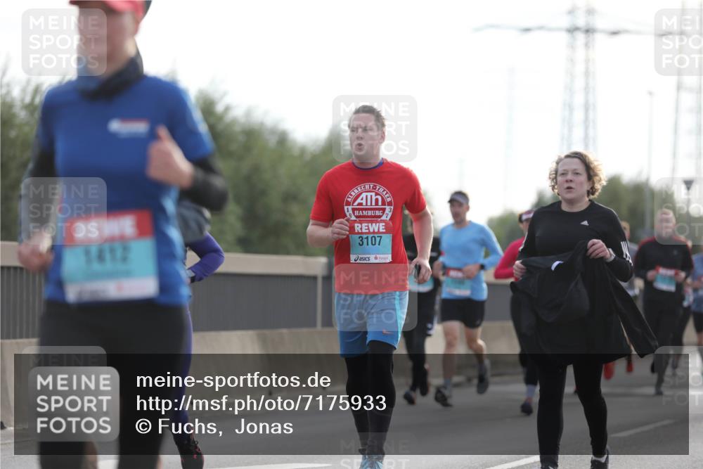 03.10.2024 - Köhlbrandbrückenlauf Fuchs,  Jonas http://msf.ph/oto/7175933 03.10.2024 09:14:09 Position 3 1412, 3107 meine-sportfotos.de
