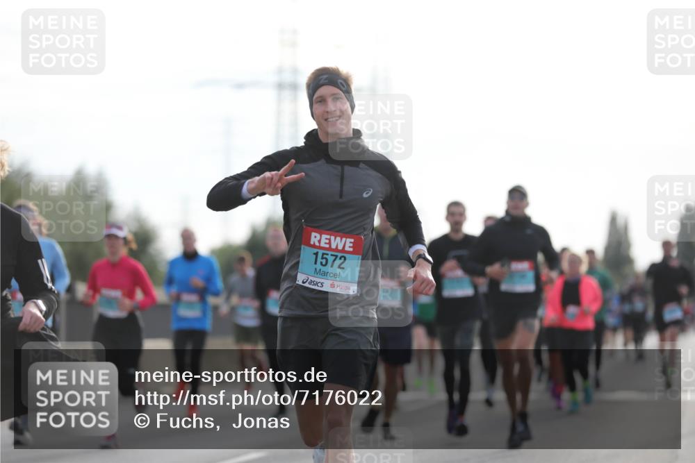 03.10.2024 - Köhlbrandbrückenlauf Fuchs,  Jonas http://msf.ph/oto/7176022 03.10.2024 09:14:10 Position 3 1572 meine-sportfotos.de
