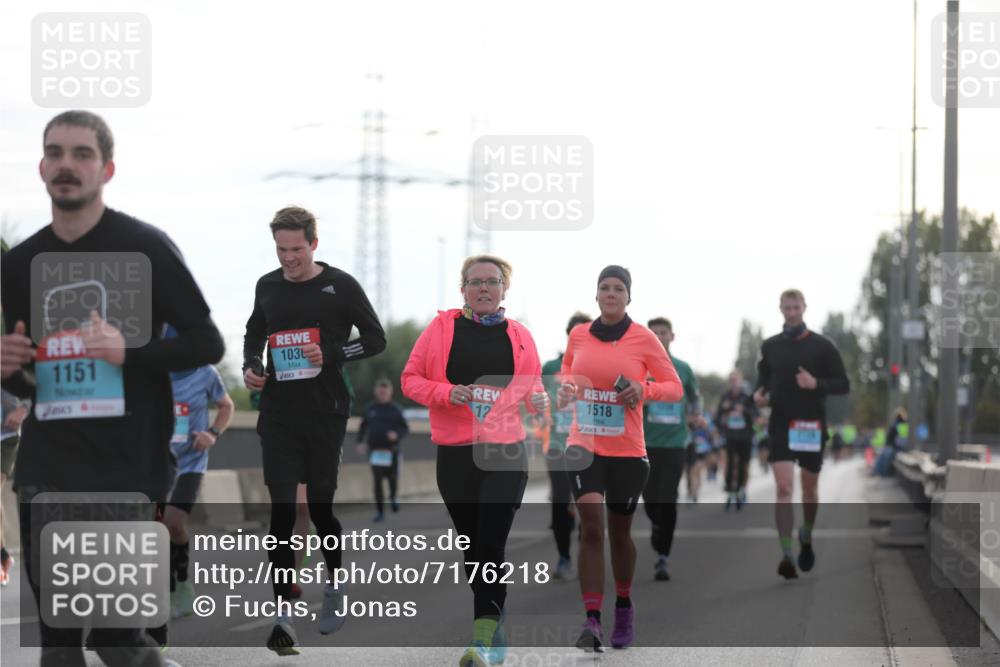 03.10.2024 - Köhlbrandbrückenlauf Fuchs,  Jonas http://msf.ph/oto/7176218 03.10.2024 09:14:15 Position 3 1151, 103, 12, 1518 meine-sportfotos.de