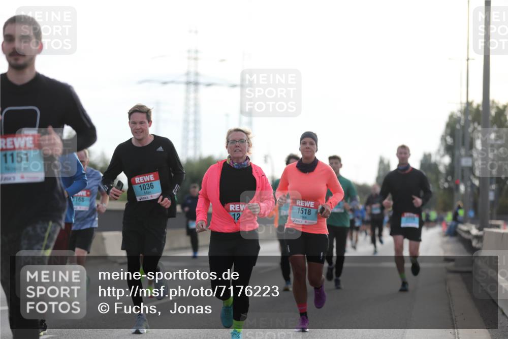 03.10.2024 - Köhlbrandbrückenlauf Fuchs,  Jonas http://msf.ph/oto/7176223 03.10.2024 09:14:15 Position 3 1151, 168, 1036, 12, 1518 meine-sportfotos.de