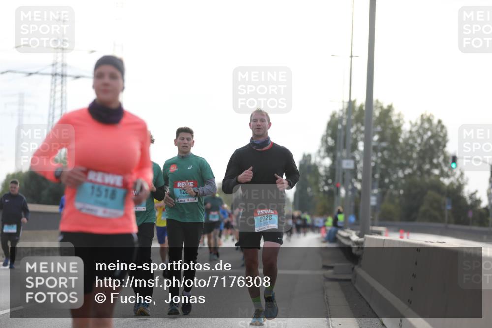 03.10.2024 - Köhlbrandbrückenlauf Fuchs,  Jonas http://msf.ph/oto/7176308 03.10.2024 09:14:16 Position 3 1518, 12, 2728 meine-sportfotos.de