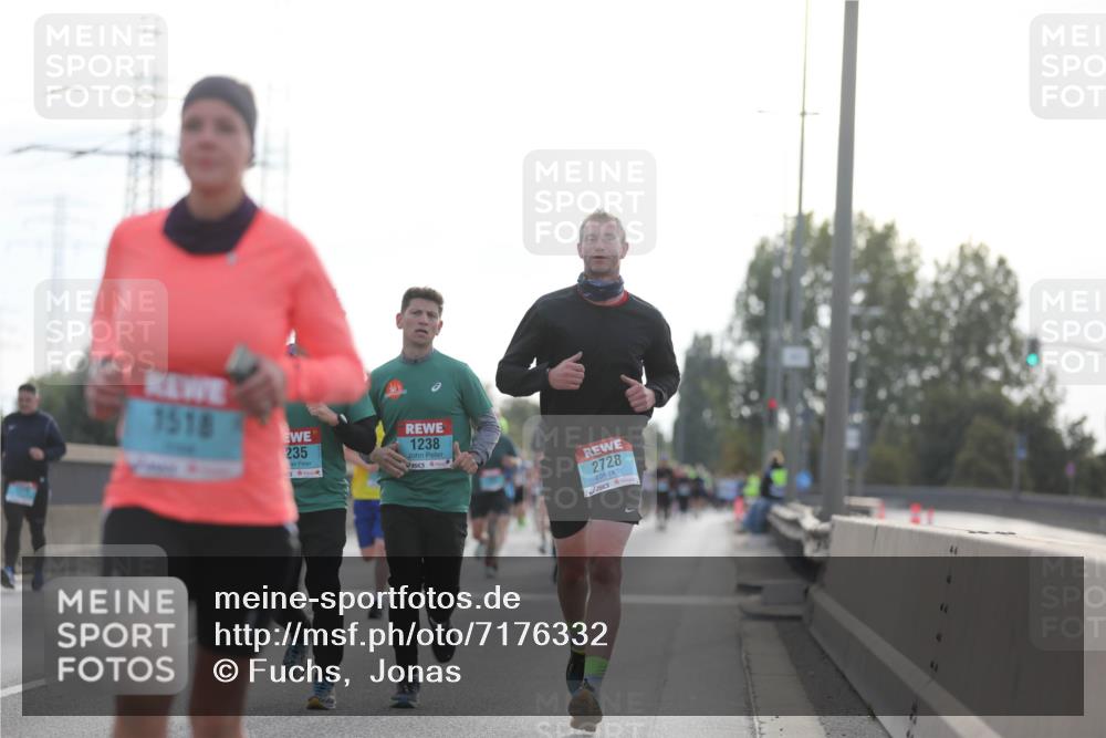 03.10.2024 - Köhlbrandbrückenlauf Fuchs,  Jonas http://msf.ph/oto/7176332 03.10.2024 09:14:17 Position 3 1518, 235, 1238, 2728, 44 meine-sportfotos.de