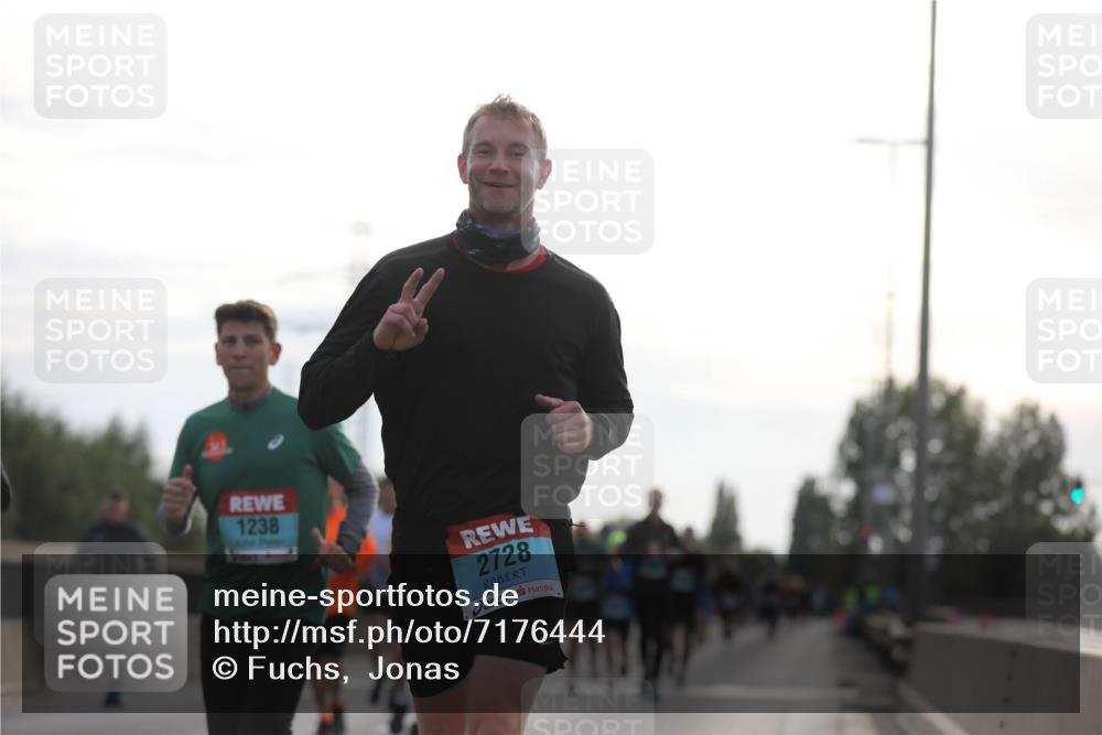 03.10.2024 - Köhlbrandbrückenlauf Fuchs,  Jonas http://msf.ph/oto/7176444 03.10.2024 09:14:19 Position 3 1238, 2728 meine-sportfotos.de