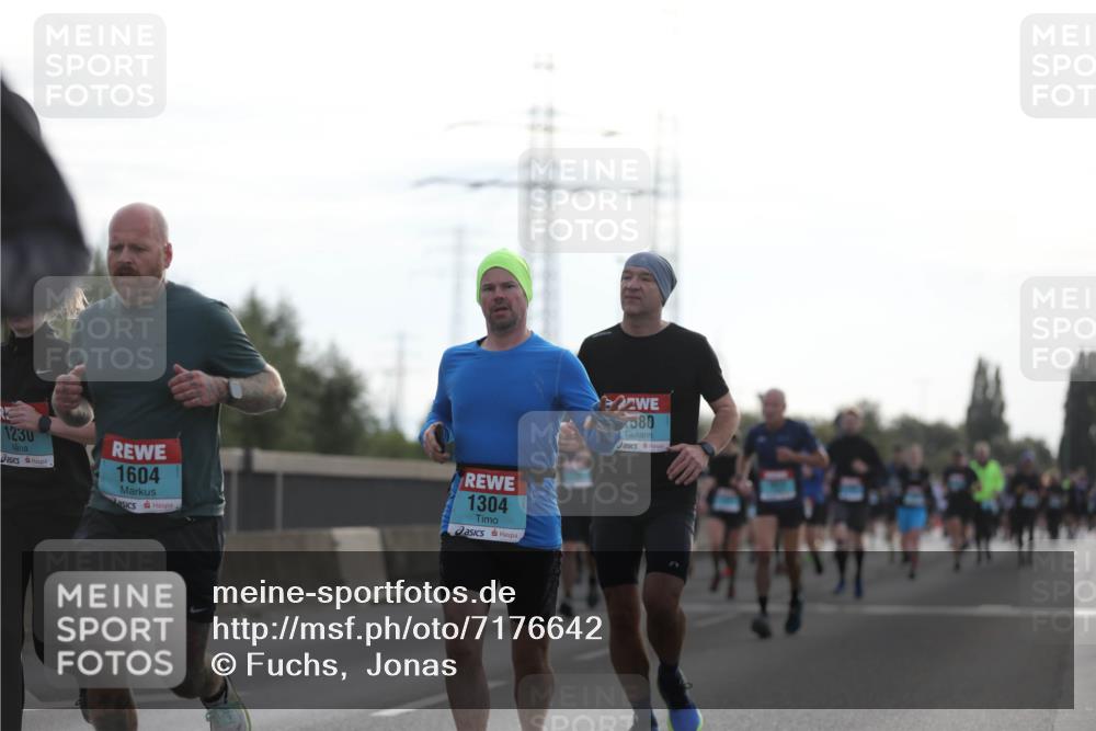03.10.2024 - Köhlbrandbrückenlauf Fuchs,  Jonas http://msf.ph/oto/7176642 03.10.2024 09:14:25 Position 3 1230, 1604, 1304, 580 meine-sportfotos.de