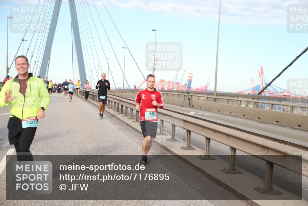 03.10.2024 - Köhlbrandbrückenlauf Jannik Wohlers http://msf.ph/oto/7176895 03.10.2024 09:43:01 Position 2 1337, 12, 1523 meine-sportfotos.de