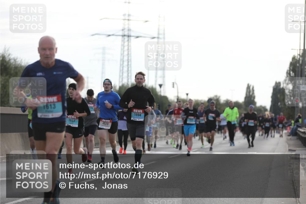 03.10.2024 - Köhlbrandbrückenlauf Fuchs,  Jonas http://msf.ph/oto/7176929 03.10.2024 09:14:30 Position 3 1613, 1637, 79, 4520, 1694 meine-sportfotos.de