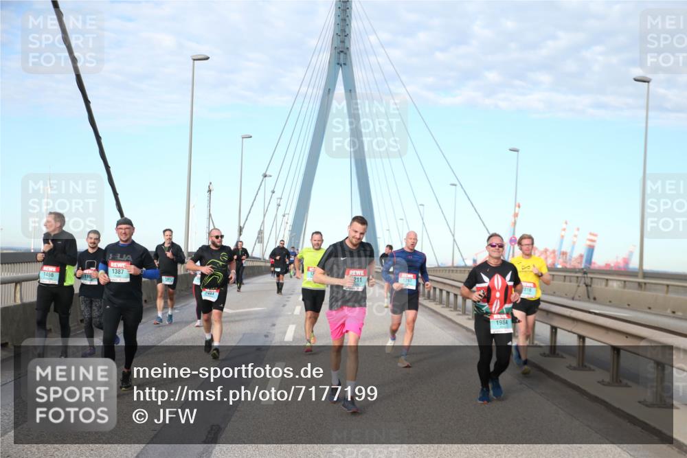 03.10.2024 - Köhlbrandbrückenlauf Jannik Wohlers http://msf.ph/oto/7177199 03.10.2024 09:43:12 Position 2 1456, 1387, 2484, 211, 1297, 1984, 2816 meine-sportfotos.de