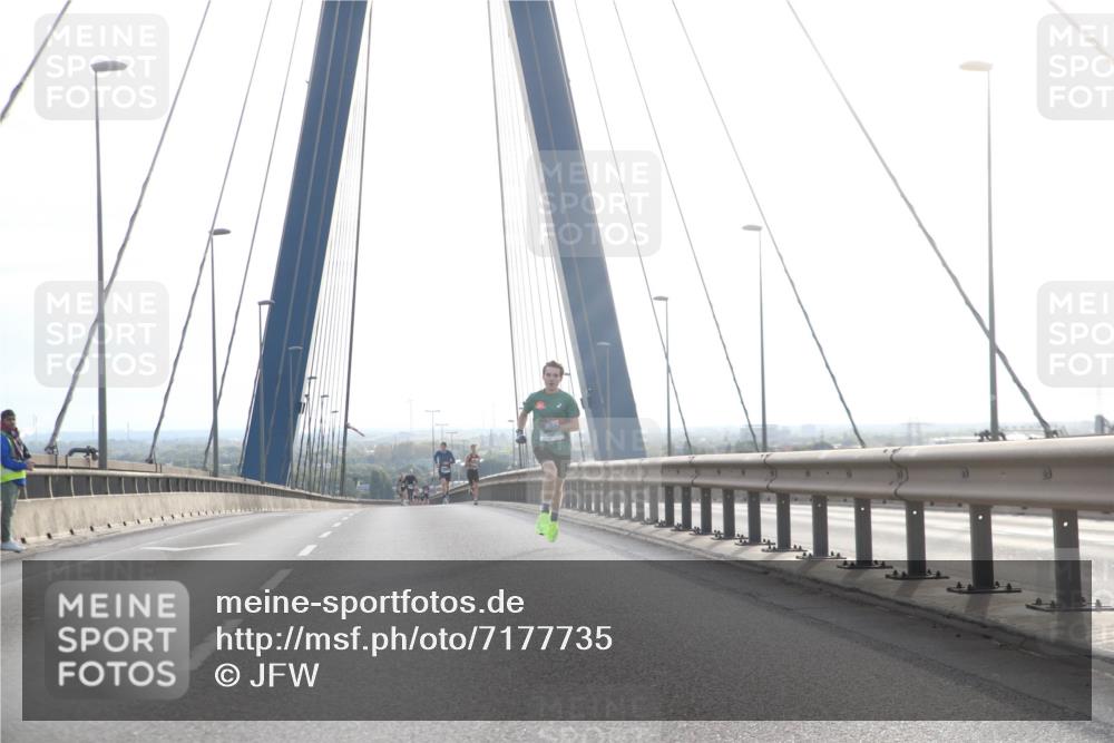 03.10.2024 - Köhlbrandbrückenlauf Jannik Wohlers http://msf.ph/oto/7177735 03.10.2024 09:17:02 Position 1  meine-sportfotos.de
