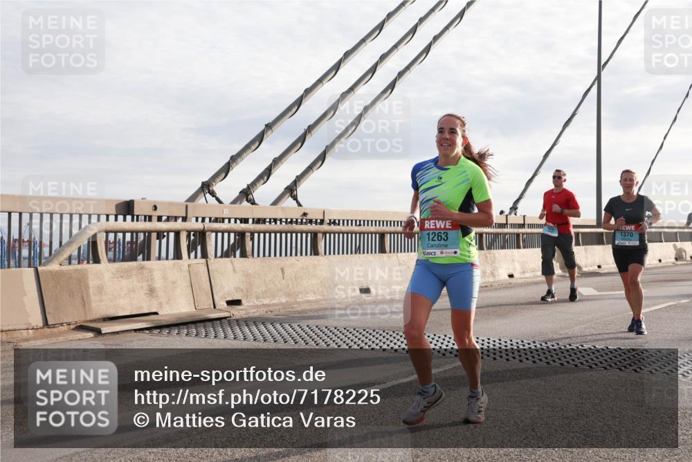 03.10.2024 - Köhlbrandbrückenlauf Matties Gatica Varas http://msf.ph/oto/7178225 03.10.2024 09:23:48 Position 2 1263, 1370 meine-sportfotos.de