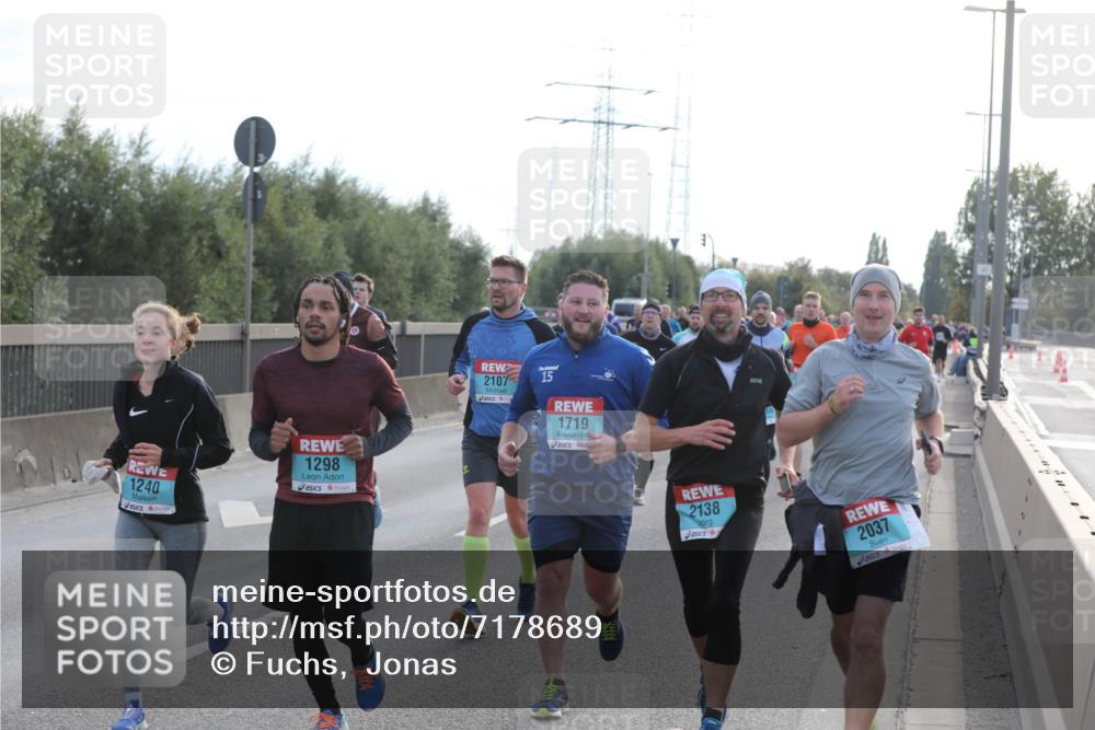 03.10.2024 - Köhlbrandbrückenlauf Fuchs,  Jonas http://msf.ph/oto/7178689 03.10.2024 09:15:17 Position 3 1240, 1298, 2107, 15, 1719, 2138, 2037 meine-sportfotos.de