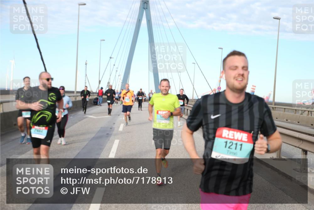 03.10.2024 - Köhlbrandbrückenlauf Jannik Wohlers http://msf.ph/oto/7178913 03.10.2024 09:43:14 Position 2 2464, 1211 meine-sportfotos.de