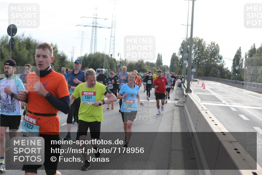 03.10.2024 - Köhlbrandbrückenlauf Fuchs,  Jonas http://msf.ph/oto/7178956 03.10.2024 09:15:22 Position 3 2422, 190, 1561, 1721 meine-sportfotos.de