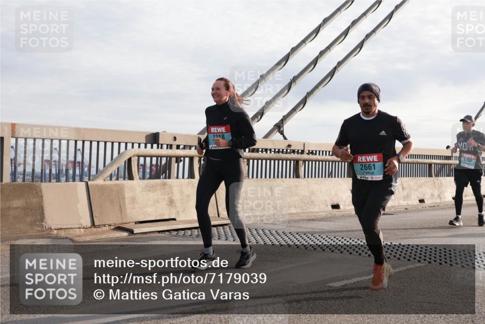 03.10.2024 - Köhlbrandbrückenlauf Matties Gatica Varas http://msf.ph/oto/7179039 03.10.2024 09:24:01 Position 2 1218, 22666666, 8, 2661, 1262 meine-sportfotos.de