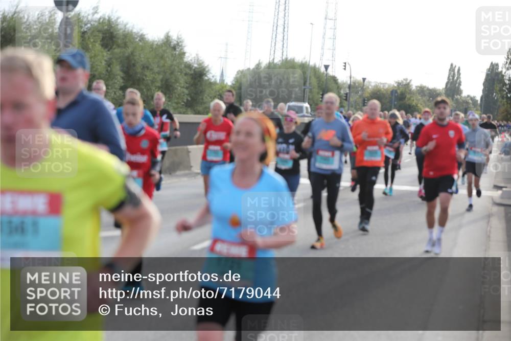 03.10.2024 - Köhlbrandbrückenlauf Fuchs,  Jonas http://msf.ph/oto/7179044 03.10.2024 09:15:23 Position 3 1161 meine-sportfotos.de