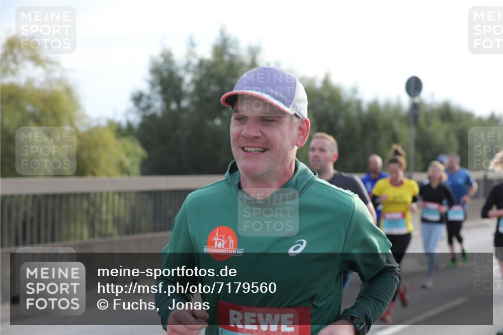 03.10.2024 - Köhlbrandbrückenlauf Fuchs,  Jonas http://msf.ph/oto/7179560 03.10.2024 09:15:33 Position 3  meine-sportfotos.de