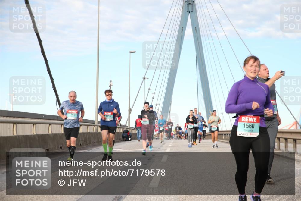 03.10.2024 - Köhlbrandbrückenlauf Jannik Wohlers http://msf.ph/oto/7179578 03.10.2024 09:43:23 Position 2 1168, 1910, 1084, 1560 meine-sportfotos.de