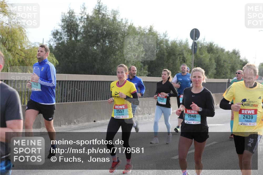 03.10.2024 - Köhlbrandbrückenlauf Fuchs,  Jonas http://msf.ph/oto/7179581 03.10.2024 09:15:34 Position 3 1678, 2557, 1843, 2840, 2439, 24 meine-sportfotos.de