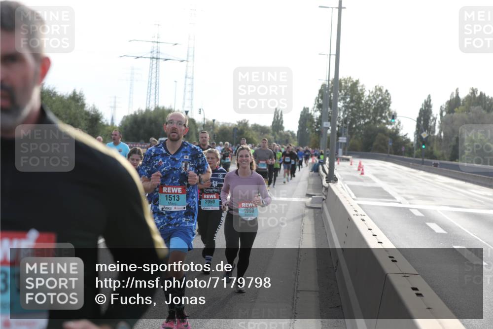 03.10.2024 - Köhlbrandbrückenlauf Fuchs,  Jonas http://msf.ph/oto/7179798 03.10.2024 09:15:37 Position 3 31, 1513, 2050, 1900 meine-sportfotos.de