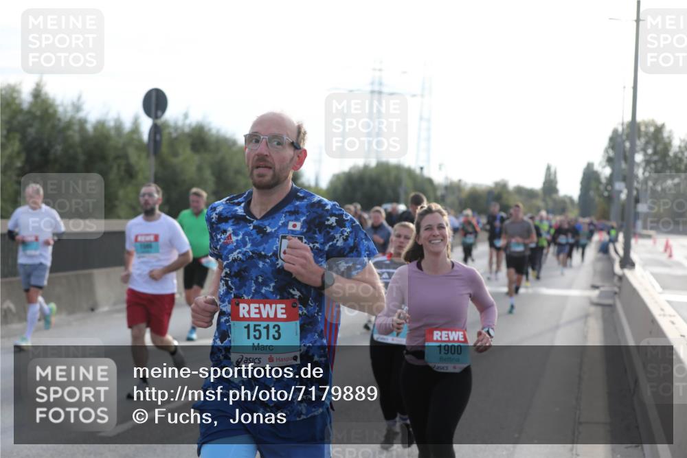03.10.2024 - Köhlbrandbrückenlauf Fuchs,  Jonas http://msf.ph/oto/7179889 03.10.2024 09:15:38 Position 3 1513, 1900 meine-sportfotos.de