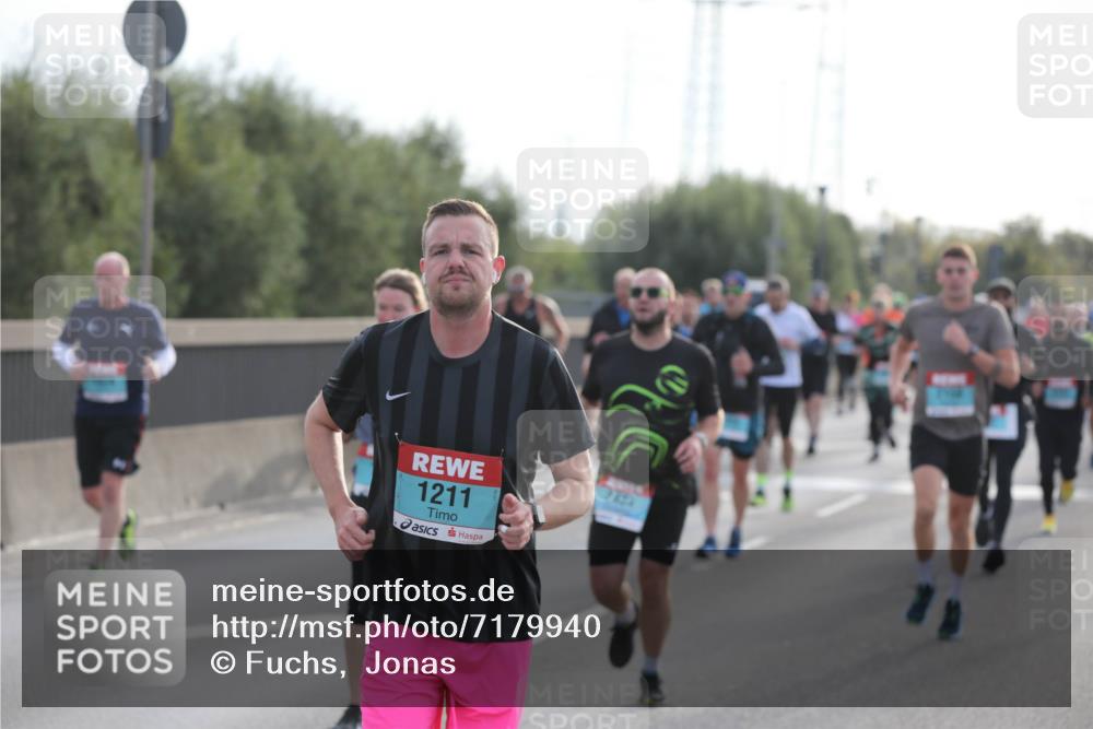 03.10.2024 - Köhlbrandbrückenlauf Fuchs,  Jonas http://msf.ph/oto/7179940 03.10.2024 09:15:40 Position 3 1211, 454 meine-sportfotos.de