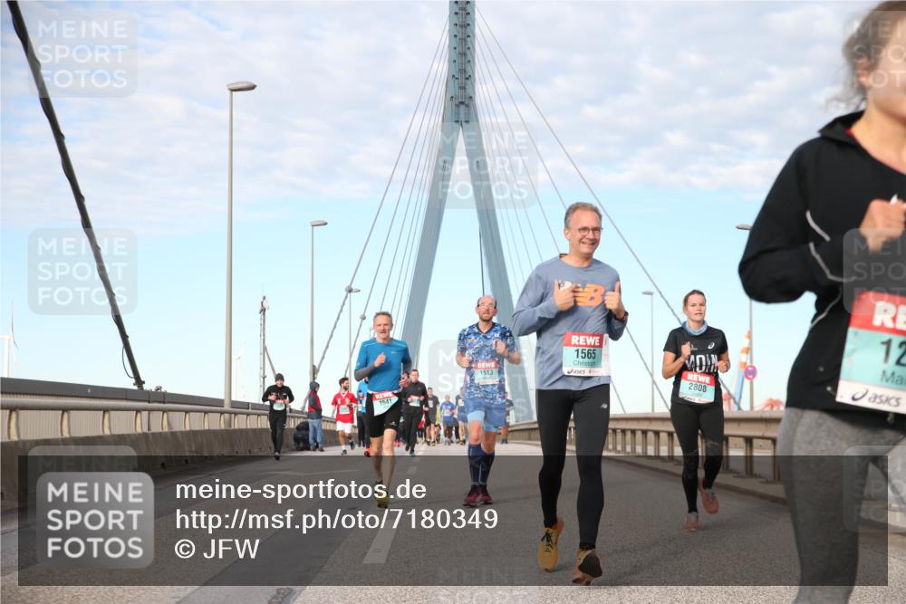 03.10.2024 - Köhlbrandbrückenlauf Jannik Wohlers http://msf.ph/oto/7180349 03.10.2024 09:43:31 Position 2 1541, 1565, 1513, 2808, 12 meine-sportfotos.de