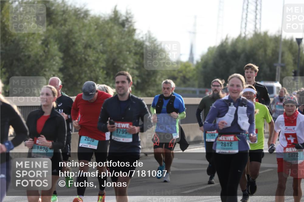 03.10.2024 - Köhlbrandbrückenlauf Fuchs,  Jonas http://msf.ph/oto/7181087 03.10.2024 09:17:05 Position 3 1826, 2036, 1799, 1369, 2812, 1872 meine-sportfotos.de